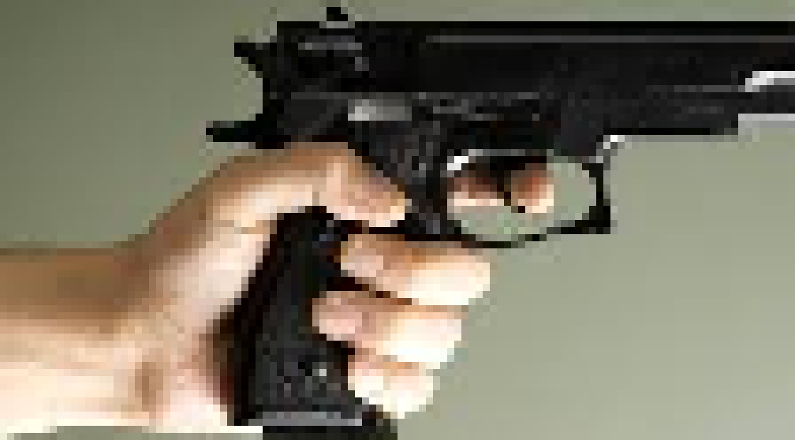 [441384] *runs away* (gtg)