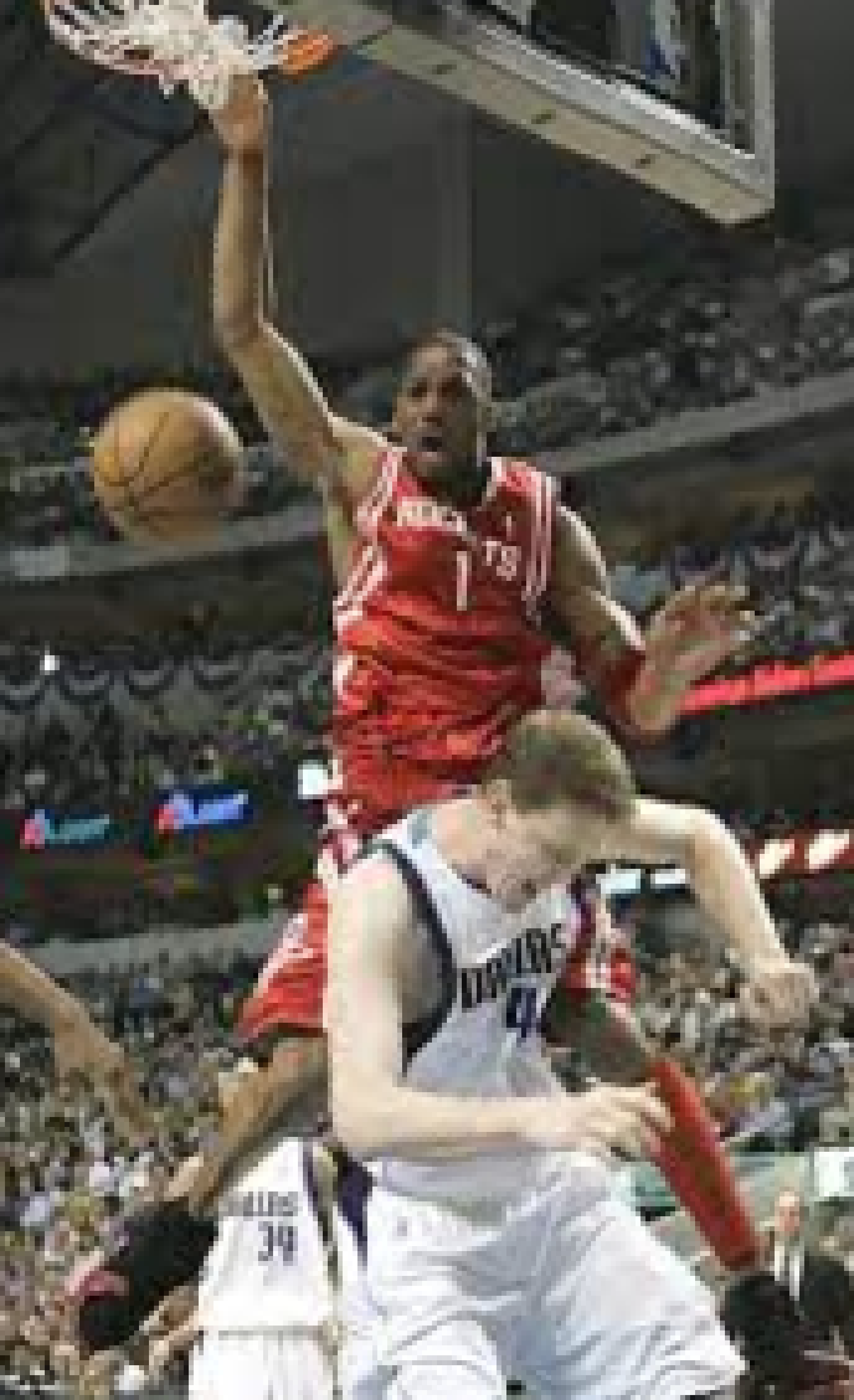 [026061] that's the funni thing, I don't use it for anything except listening to