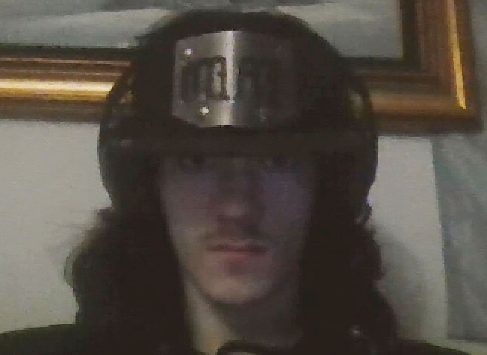 [024523] [Andre] [forgot the headphones]