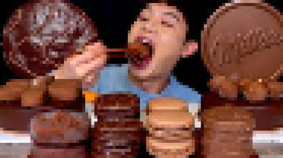 And Riley u better play the mod I sent or I'll force you to eat  zed shaped chocolate with me